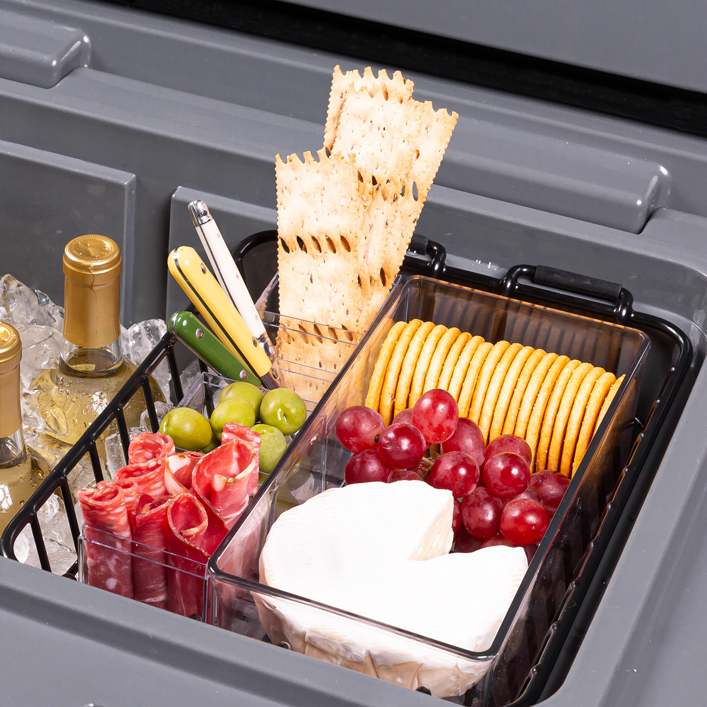 brutank-35qt-55qt-dry-rack-q8 brutank-dry-rack_accessory_alt-1.png